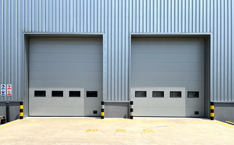 提升門能不能安裝雷達或地磁感應器？美高門業技術建議解讀插圖