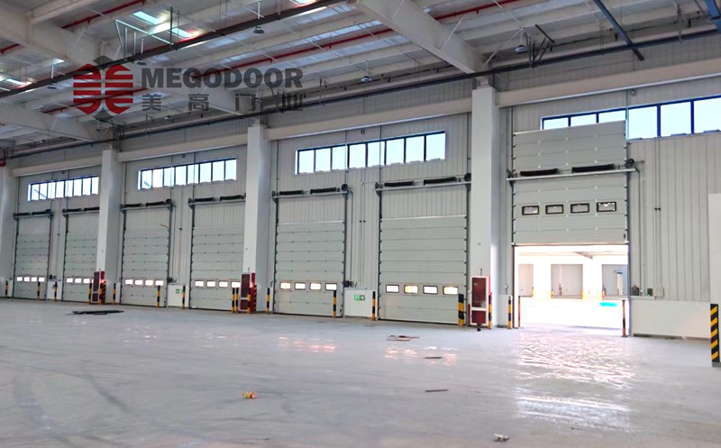 南京24小時恒溫車間保溫電動提升門插圖3